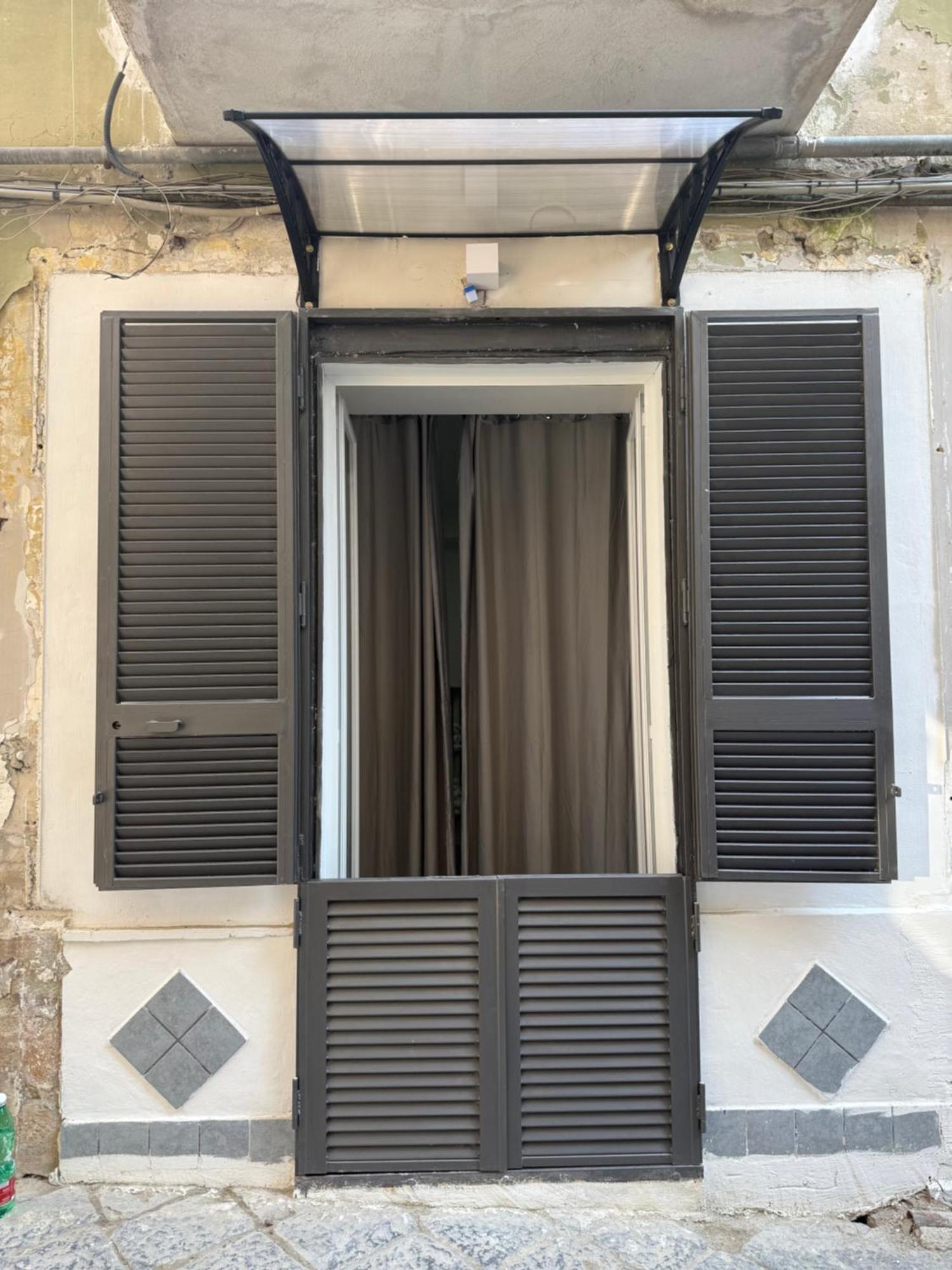 Valentino House Tessitori Napoli